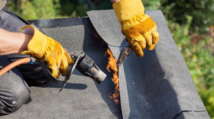 Professional gutter cleaning in Locust Hill, VA